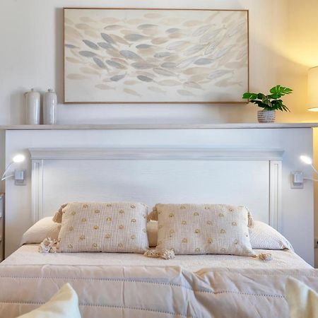 Top Floor Gulf View Apartment Олбия Екстериор снимка