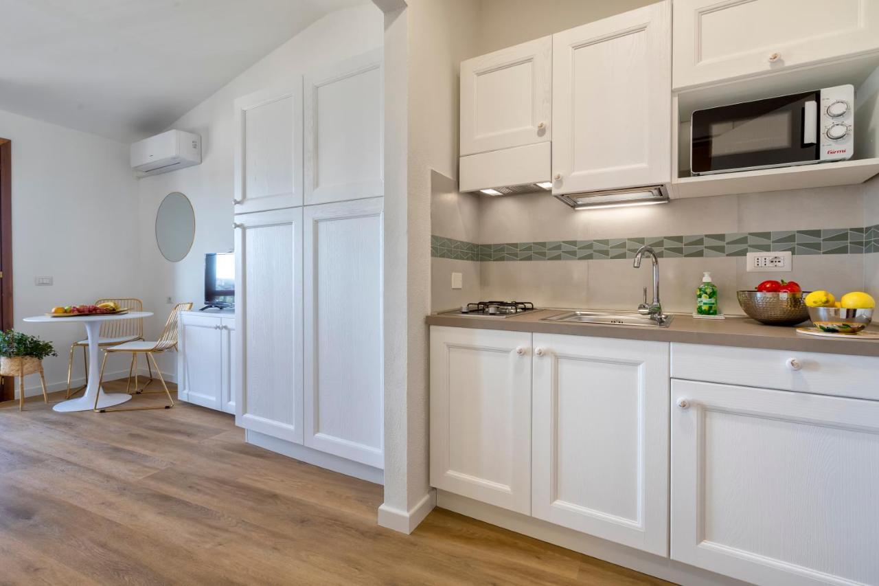 Top Floor Gulf View Apartment Олбия Екстериор снимка
