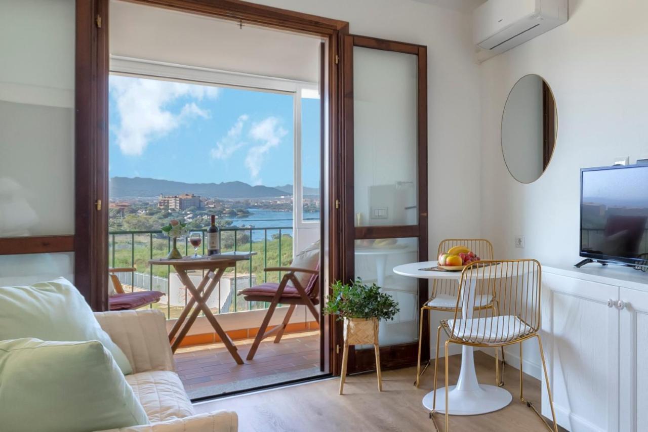 Top Floor Gulf View Apartment Олбия Екстериор снимка