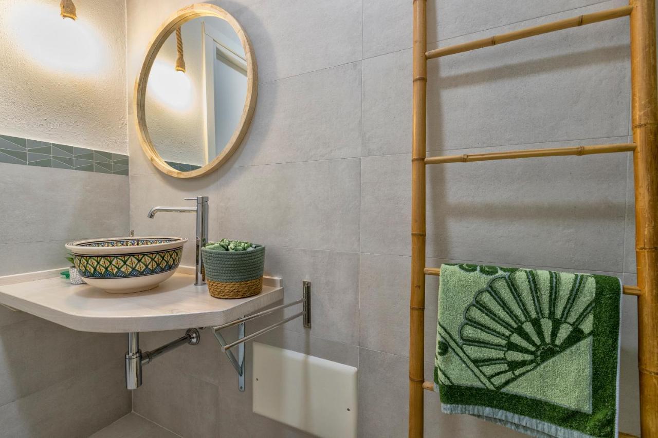Top Floor Gulf View Apartment Олбия Екстериор снимка